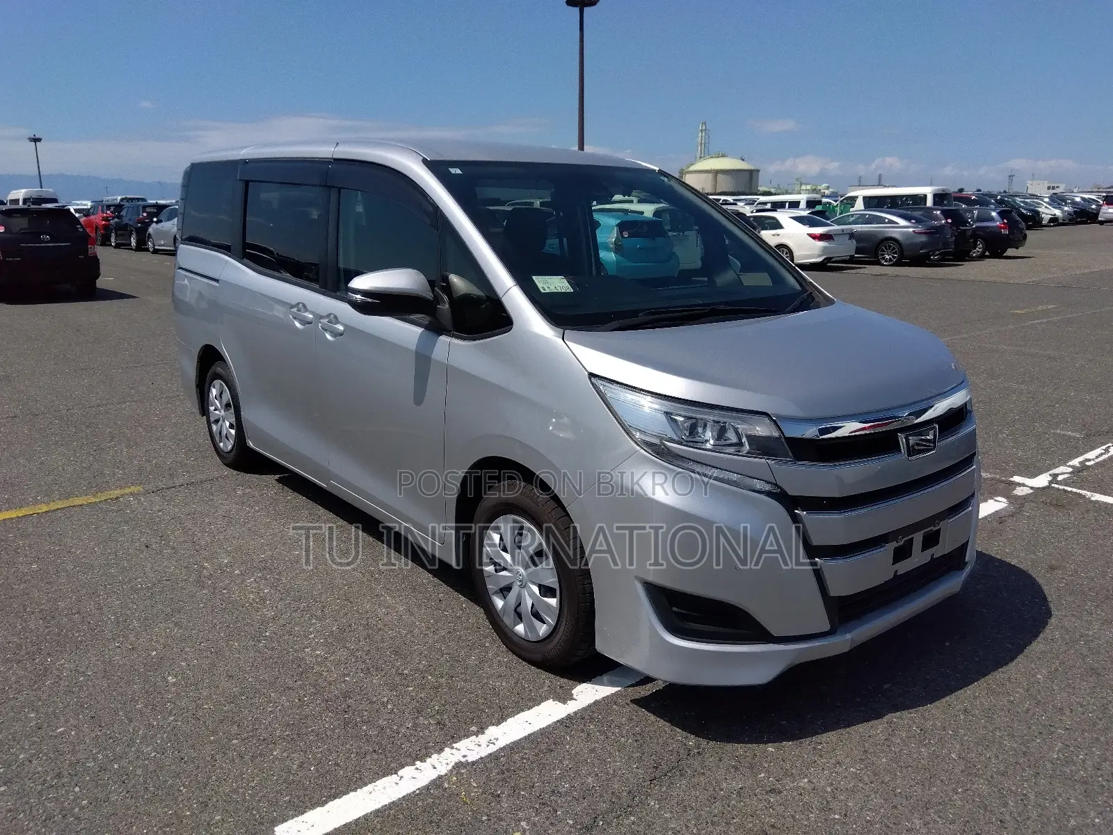 Toyota Noah X NON HV PKG 2021
