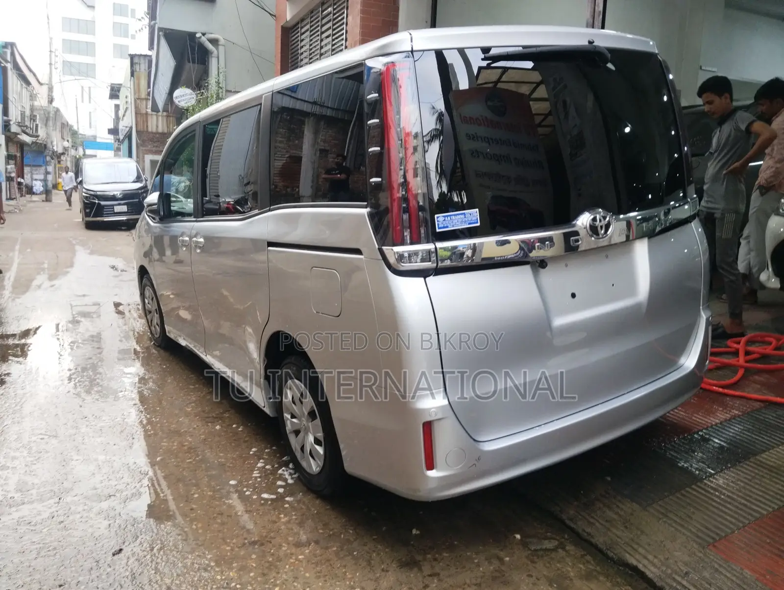 Toyota Noah X NON HV PKG 2021