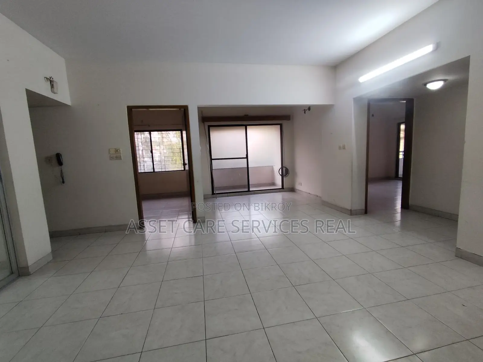 3Bed Un-Furnished Apartment Rent In South Banani