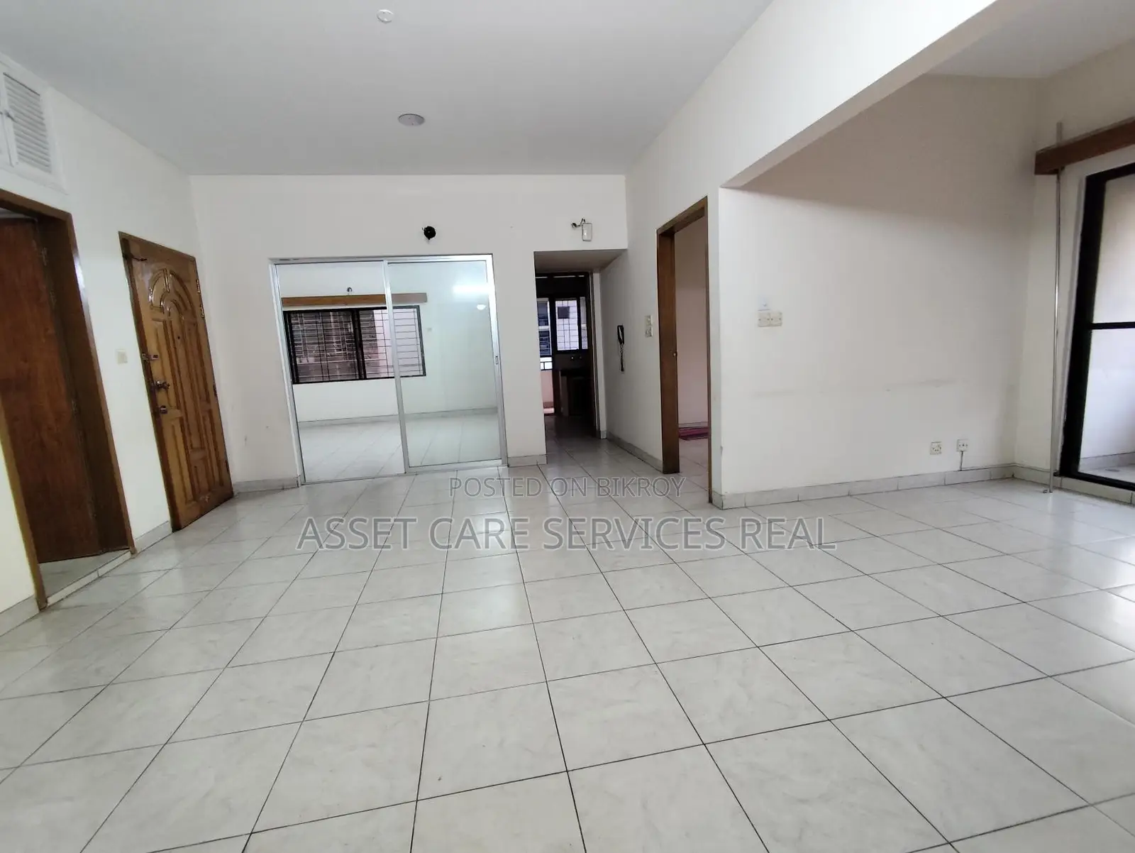 3Bed Un-Furnished Apartment Rent In South Banani