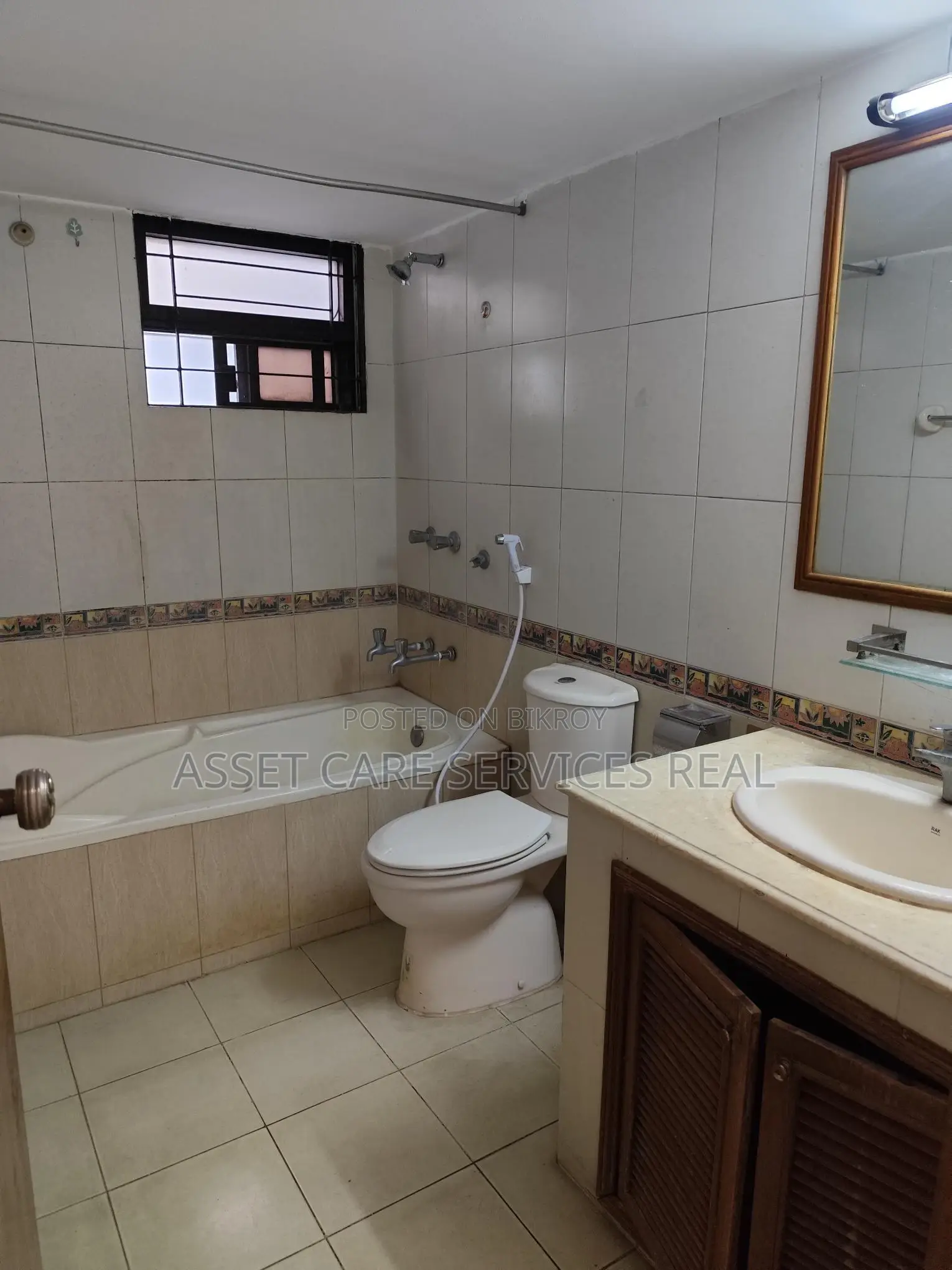 3Bed Un-Furnished Apartment Rent In South Banani