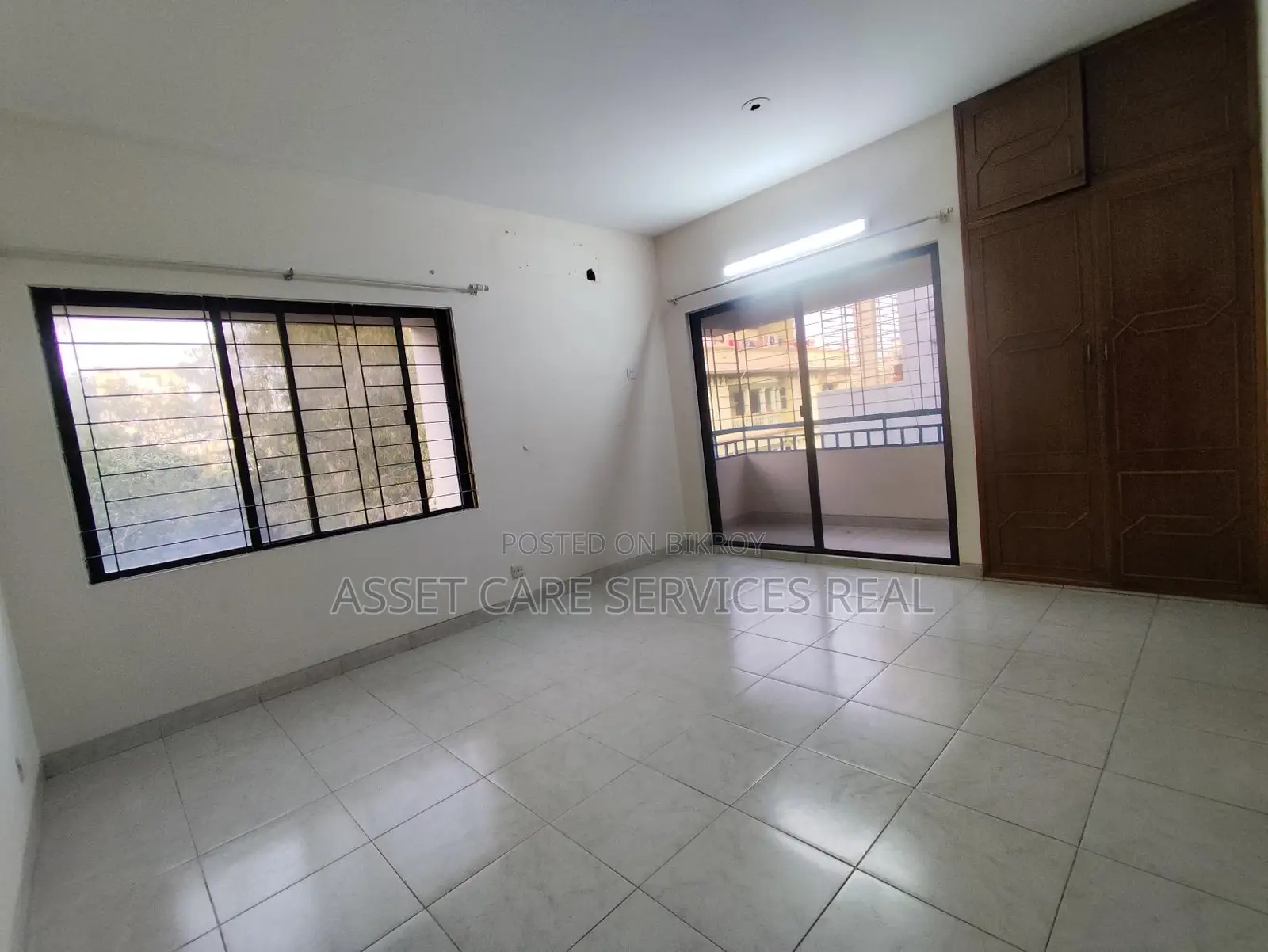 3Bed Un-Furnished Apartment Rent In South Banani