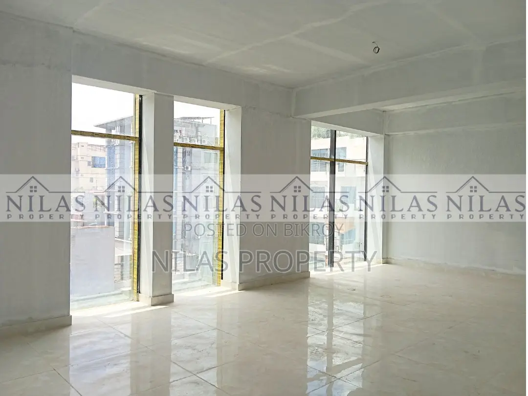 Front View 2600 Sft Prime Commercial Space for Rent in Banani