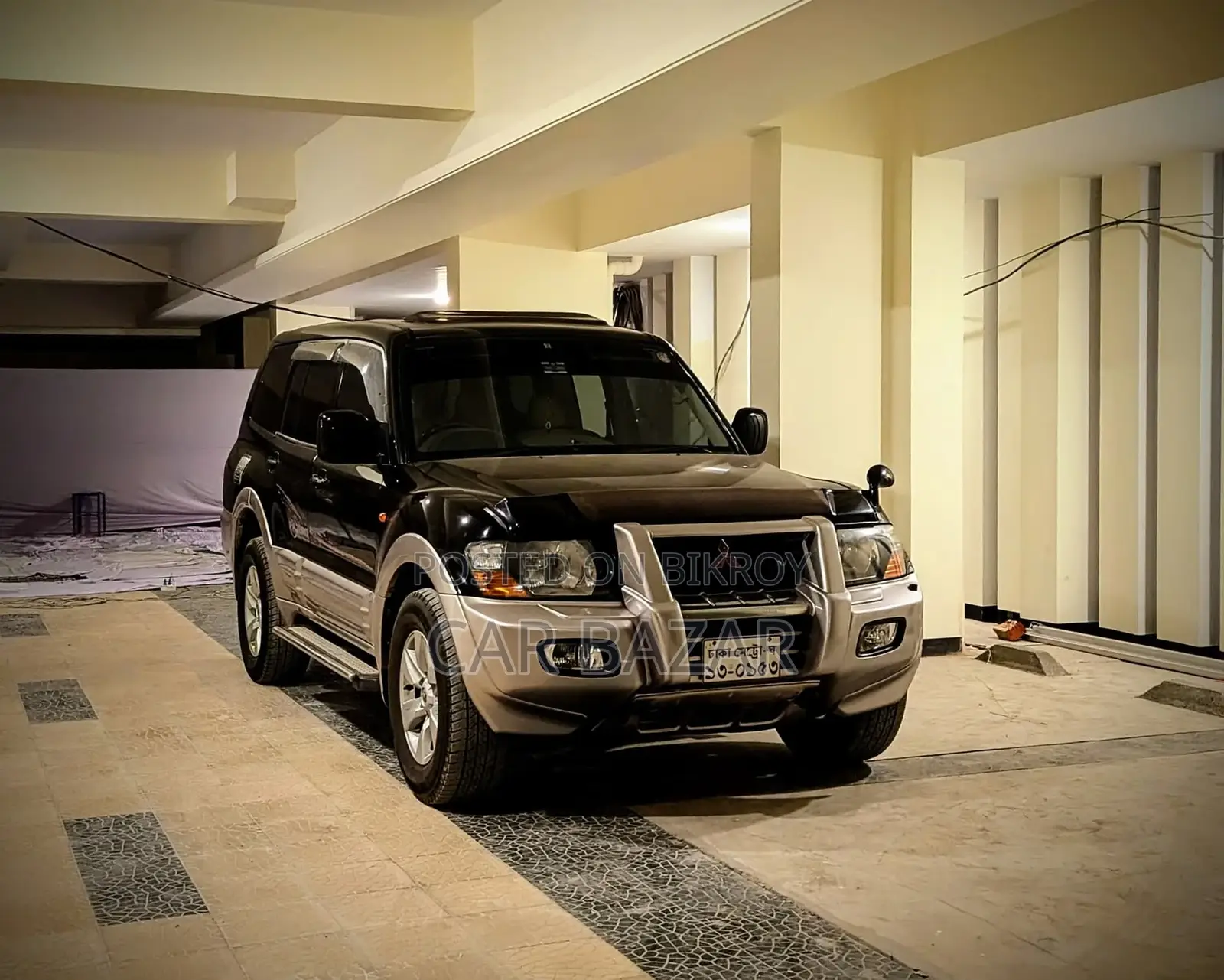 Mitsubishi Pajero V73 With Sunroof 2002