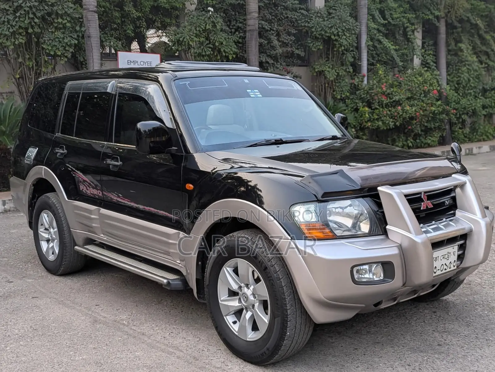 Mitsubishi Pajero V73 With Sunroof 2002