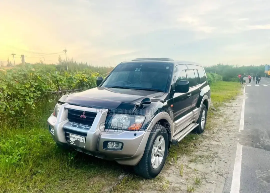 Mitsubishi Pajero V73 With Sunroof 2002
