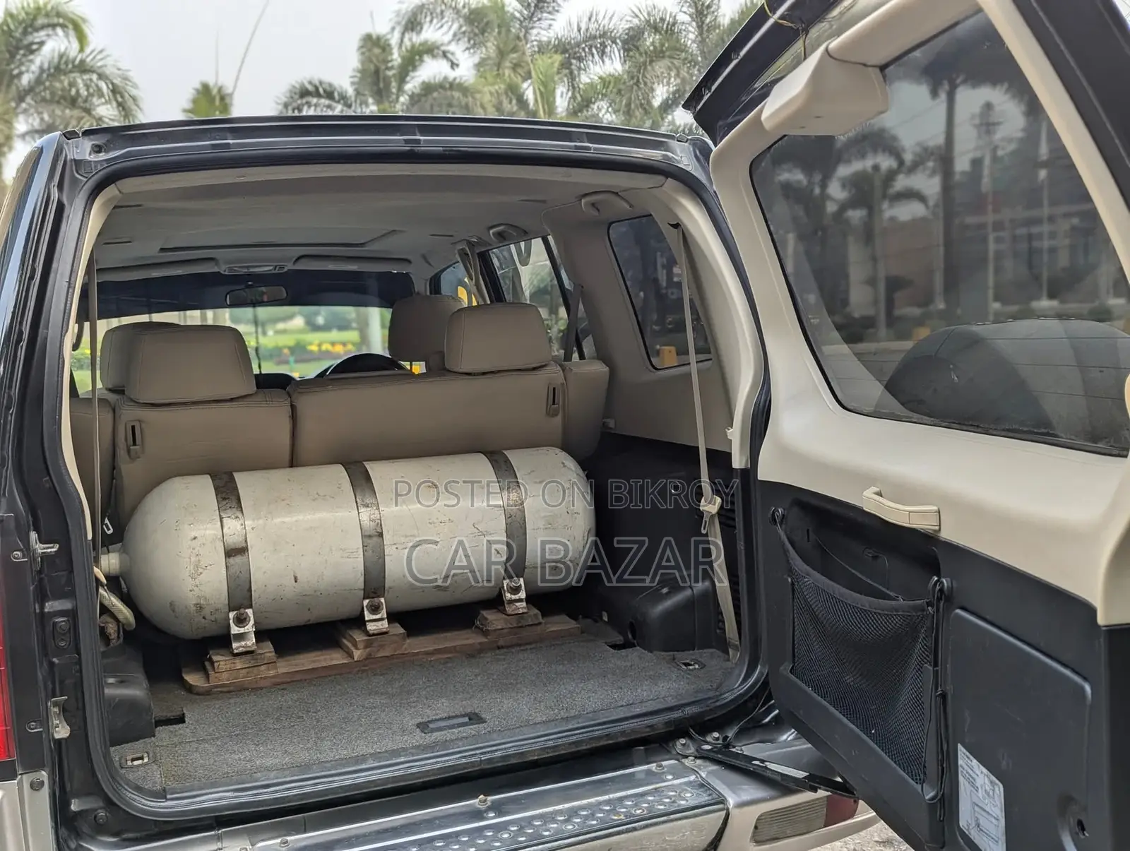 Mitsubishi Pajero V73 With Sunroof 2002
