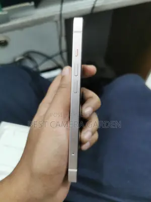 Apple iPhone 13 . (Used)