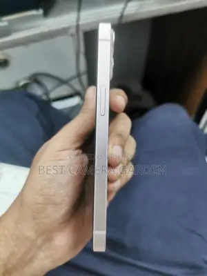 Apple iPhone 13 . (Used)