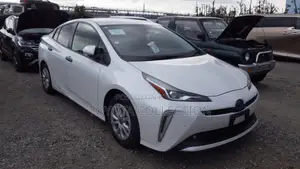 Toyota Prius S SAFETY PLUS 2 2020