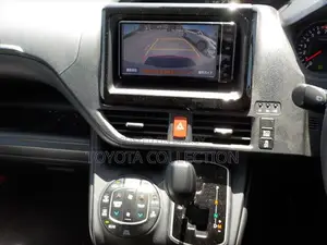 Toyota Noah X NON HYBRID 8 SEAT 2021