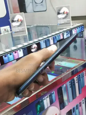 Vivo Y50 128 GB