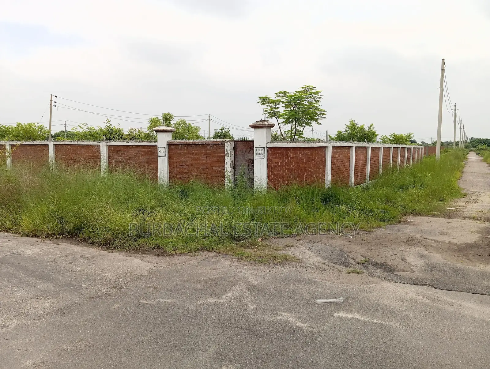 On 75ft Corner, Near Lake, 4 Katha In Sec#8
