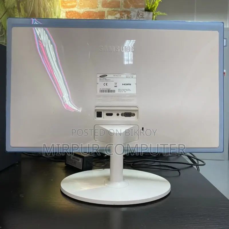 LG 22-inch LED Monitor - Full HD 4K