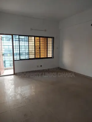 অফিস স্পেস ভাড়ার জন্য