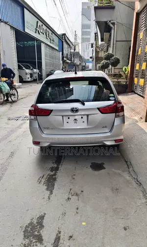 Toyota Fielder EX PACKAGE HYBRID 2020