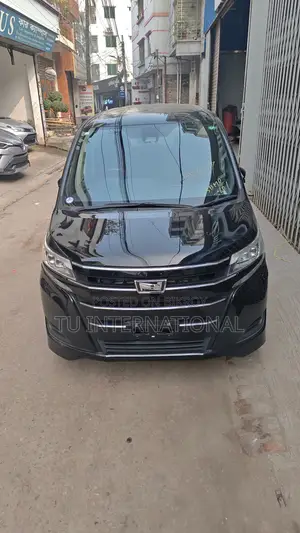 Toyota Noah NON HYBRID PACKAGE 2020