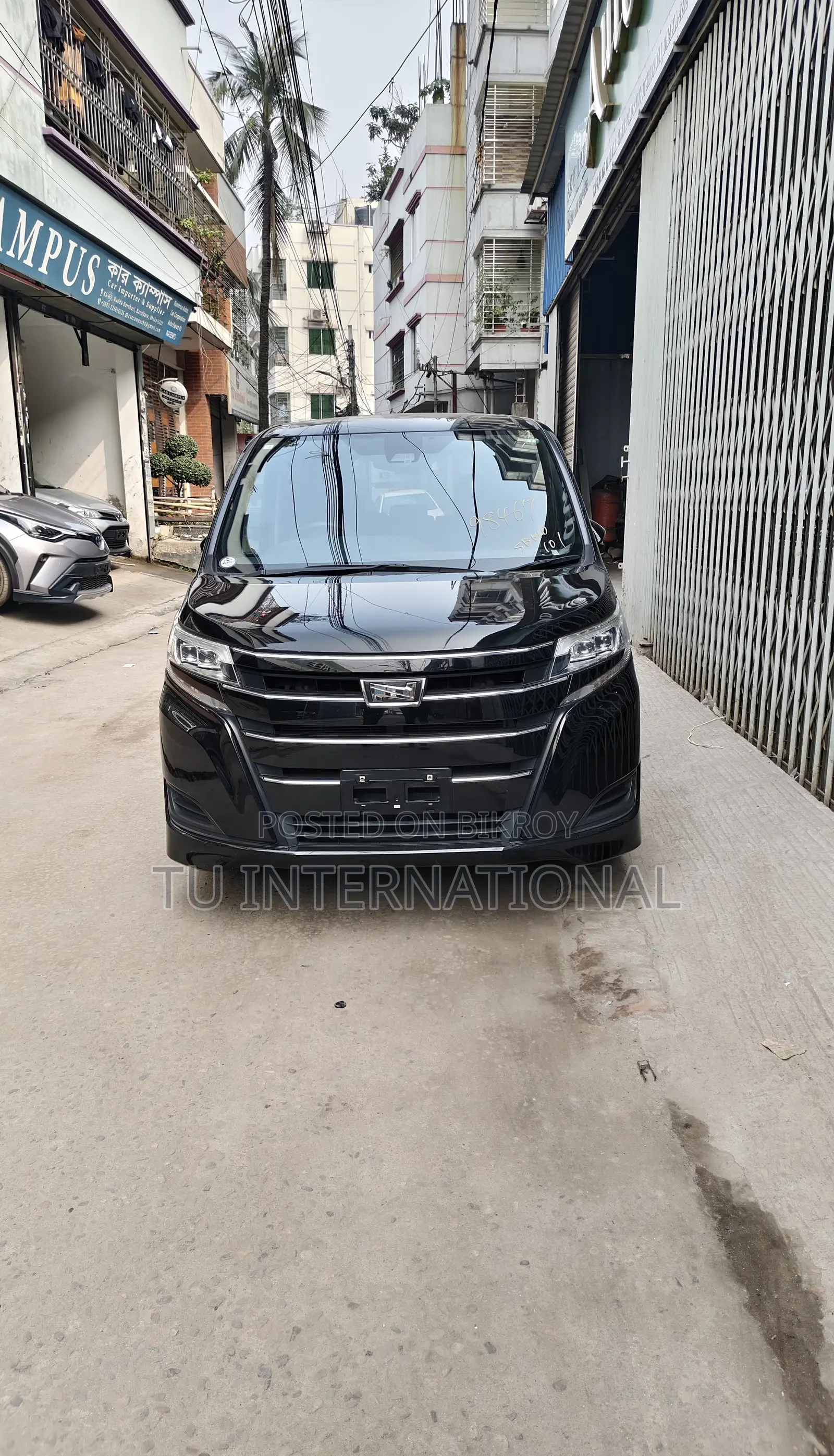 Toyota Noah Non-Hybrid 2020