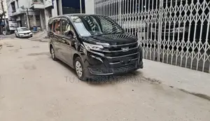 Toyota Noah Non-Hybrid 2020