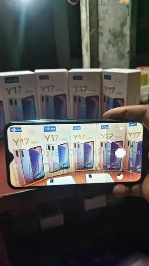 নতুন ভিভো ওয়াই১৭ ২৫৬ জিবি হোয়াইট