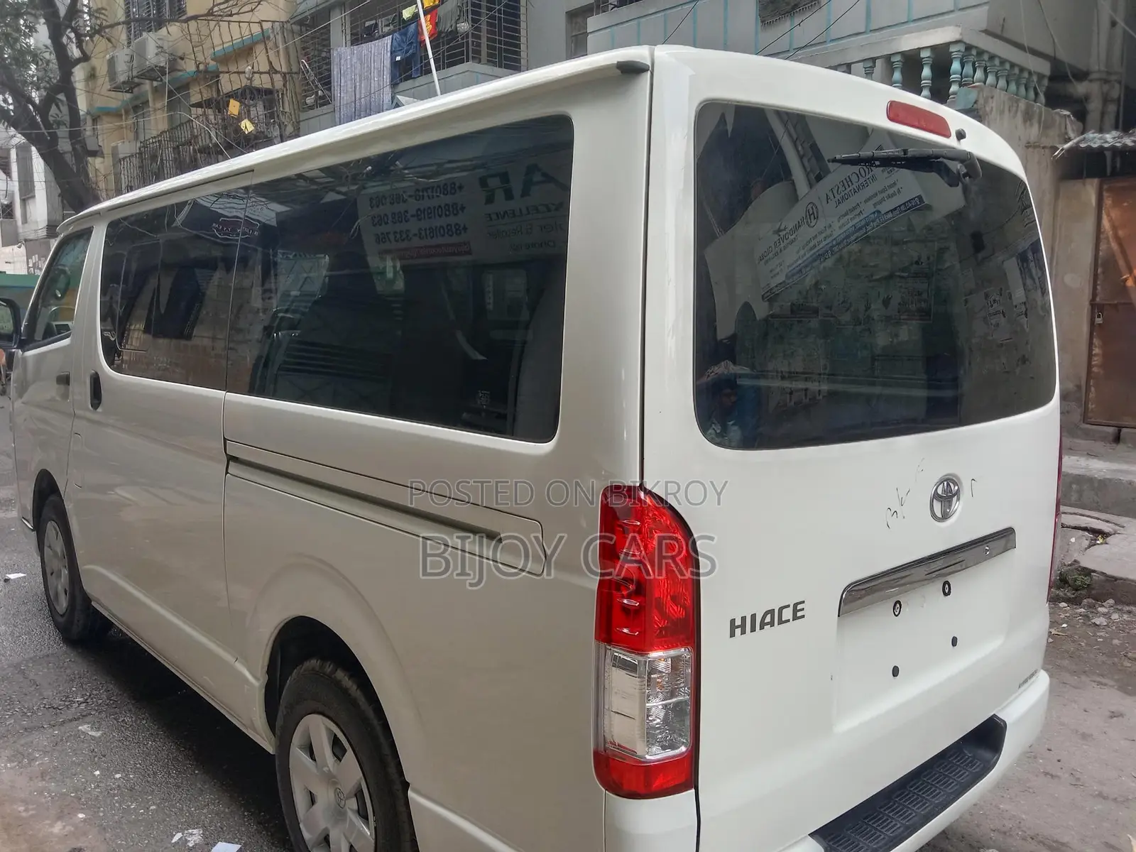Toyota Hiace 2022
