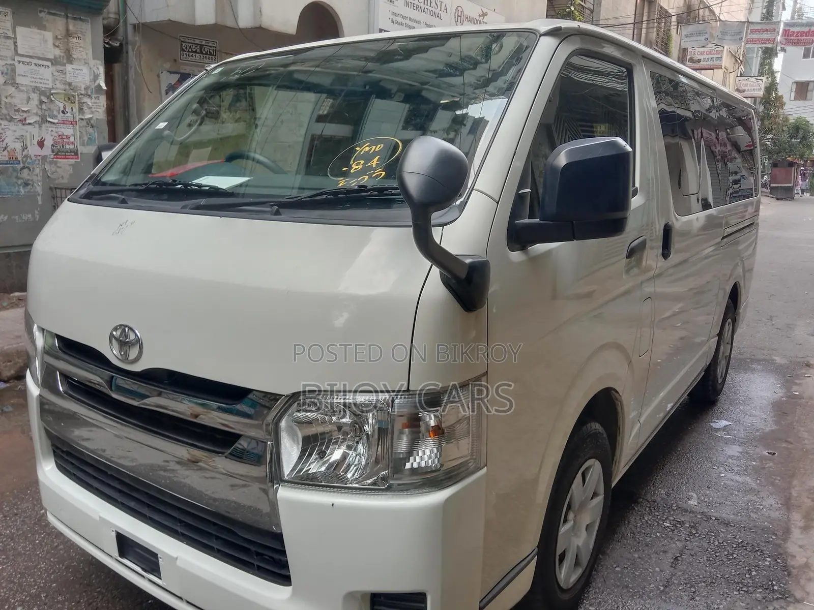 Toyota Hiace 2022