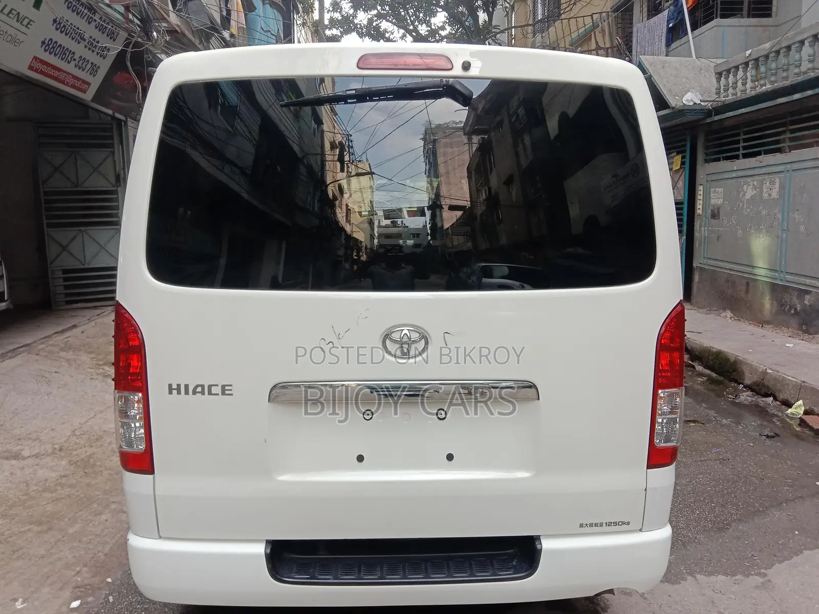 Toyota Hiace 2022