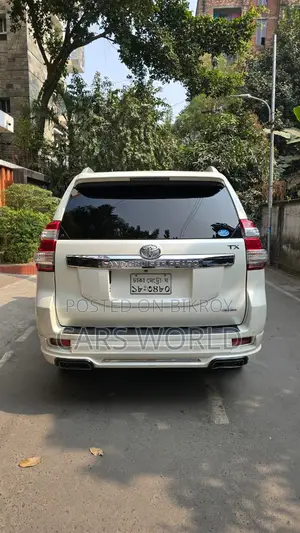 টয়োটা ল্যান্ড ক্রুজার ২০১৫