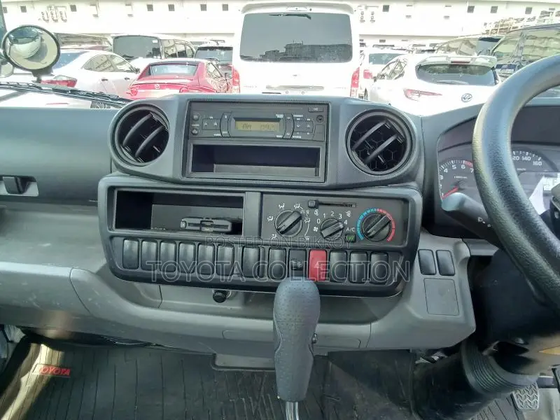 Toyota Dyna Pick Up Auto Gear 2020