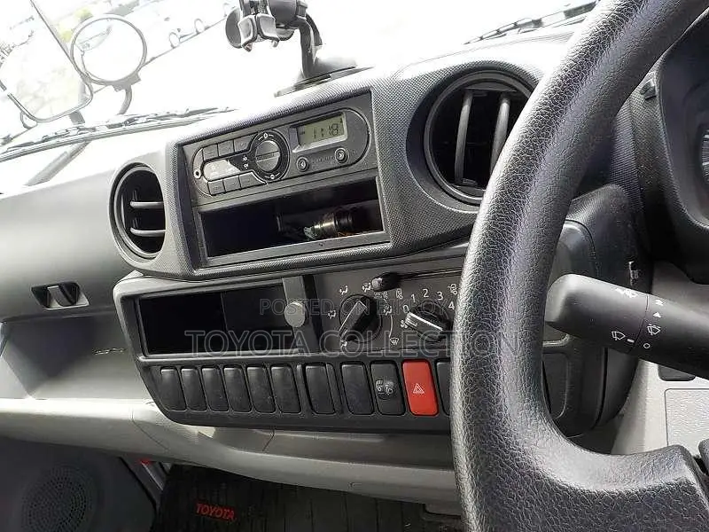 Toyota Dyna Pick Up Manual Gear 2020