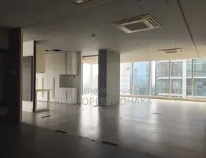 বনানীতে ২০০০ বর্গফুটের ওপেন কমার্শিয়াল স্পেস ভাড়ার জন্য