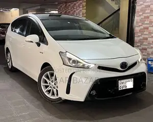 Toyota Prius Alpha PANAROMIC 2016