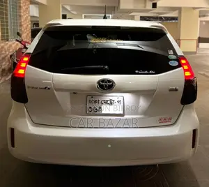 Toyota Prius Alpha PANAROMIC 2016