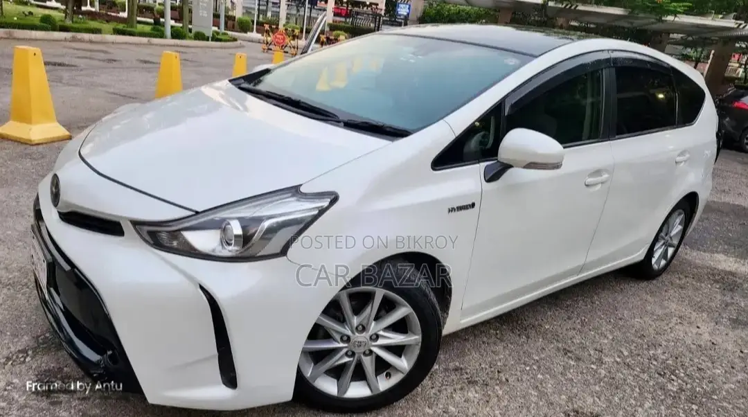 Toyota Prius Alpha PANAROMIC 2016
