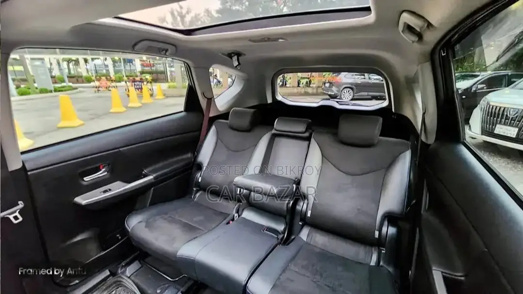 Toyota Prius Alpha PANAROMIC 2016