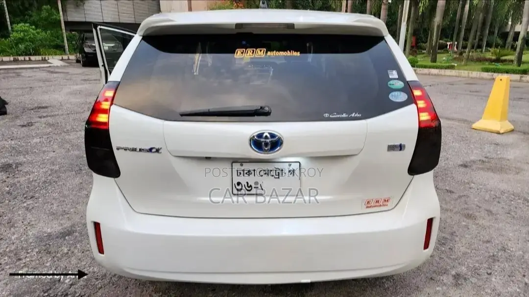 Toyota Prius Alpha PANAROMIC 2016
