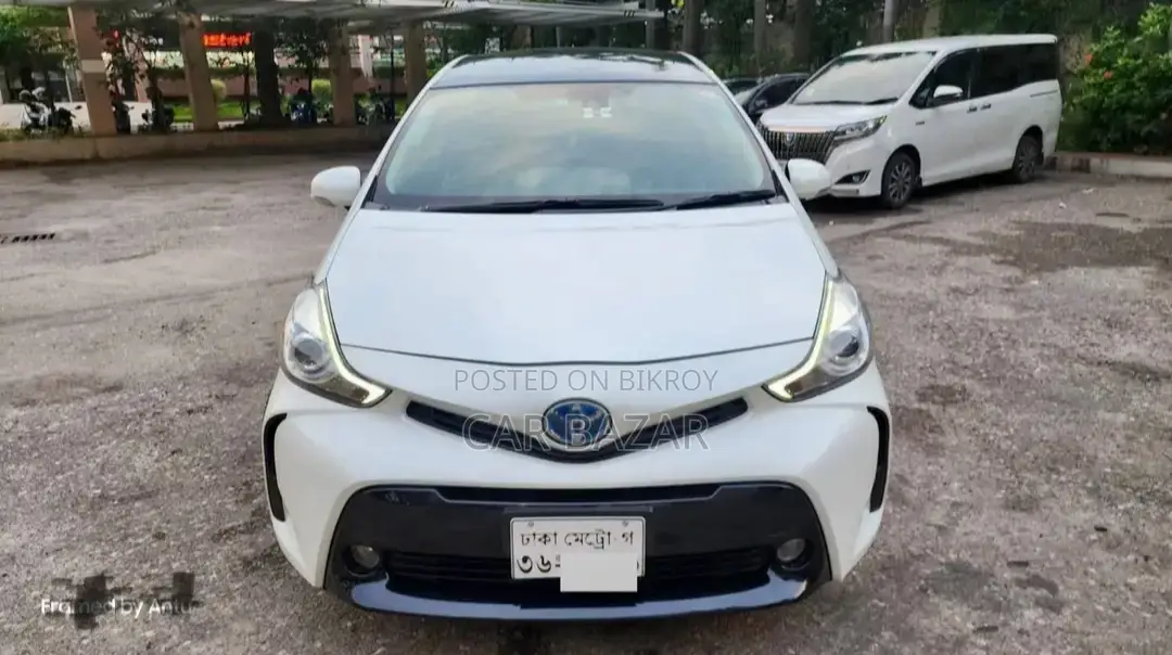 Toyota Prius Alpha PANAROMIC 2016