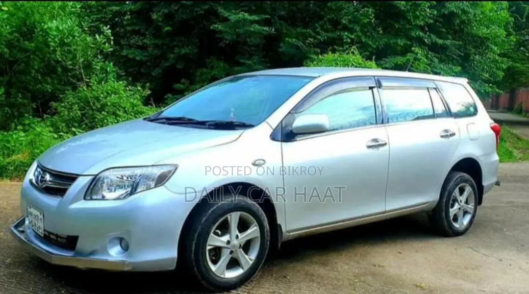 Toyota Fielder G 2010