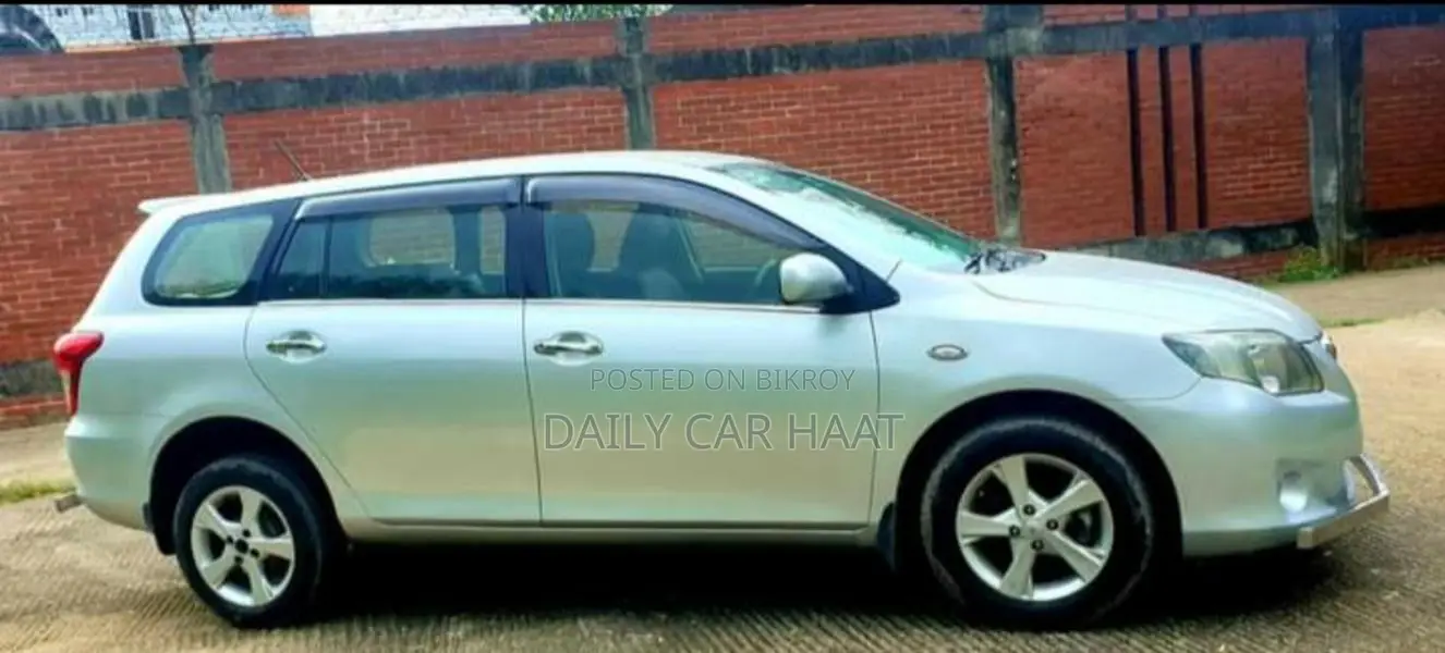 Toyota Fielder G 2010