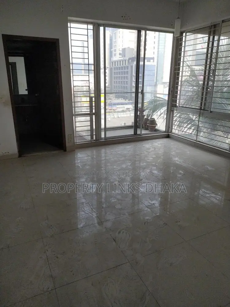 Unfurnished flat for Rent in Gulshan