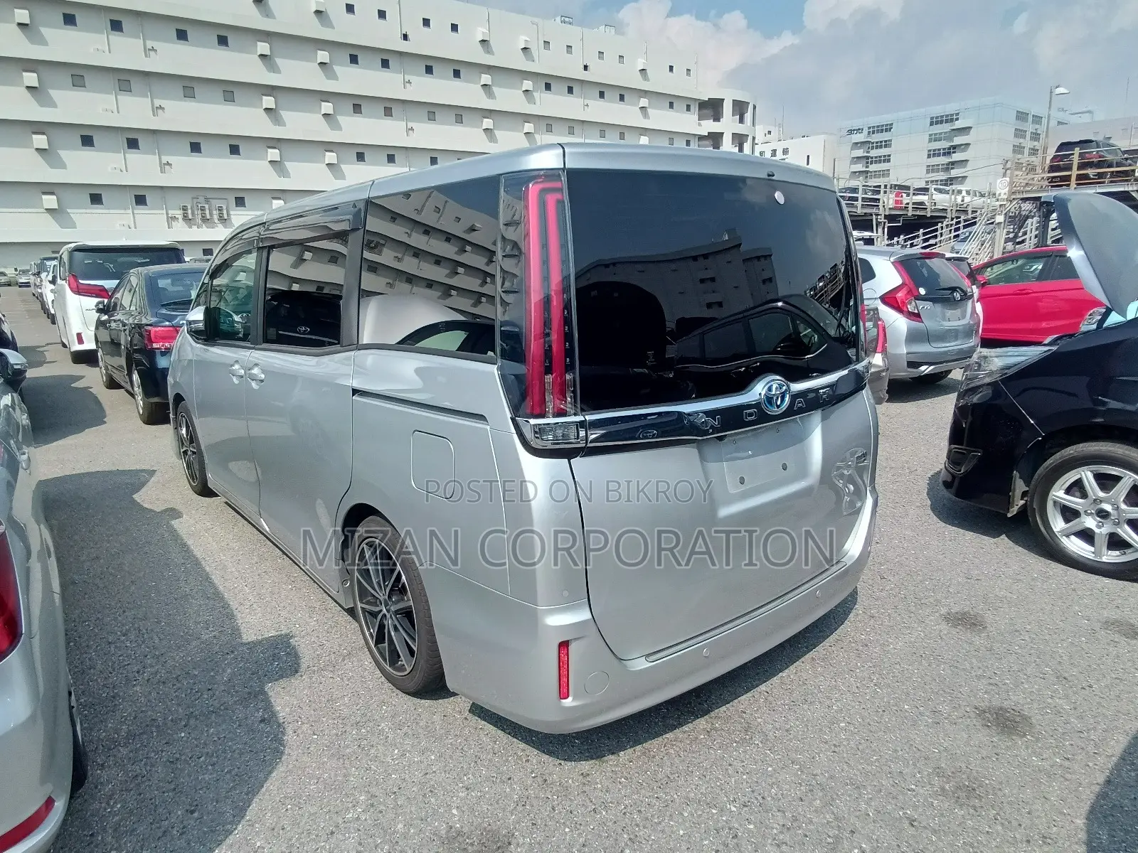 Toyota Noah X Package 2021