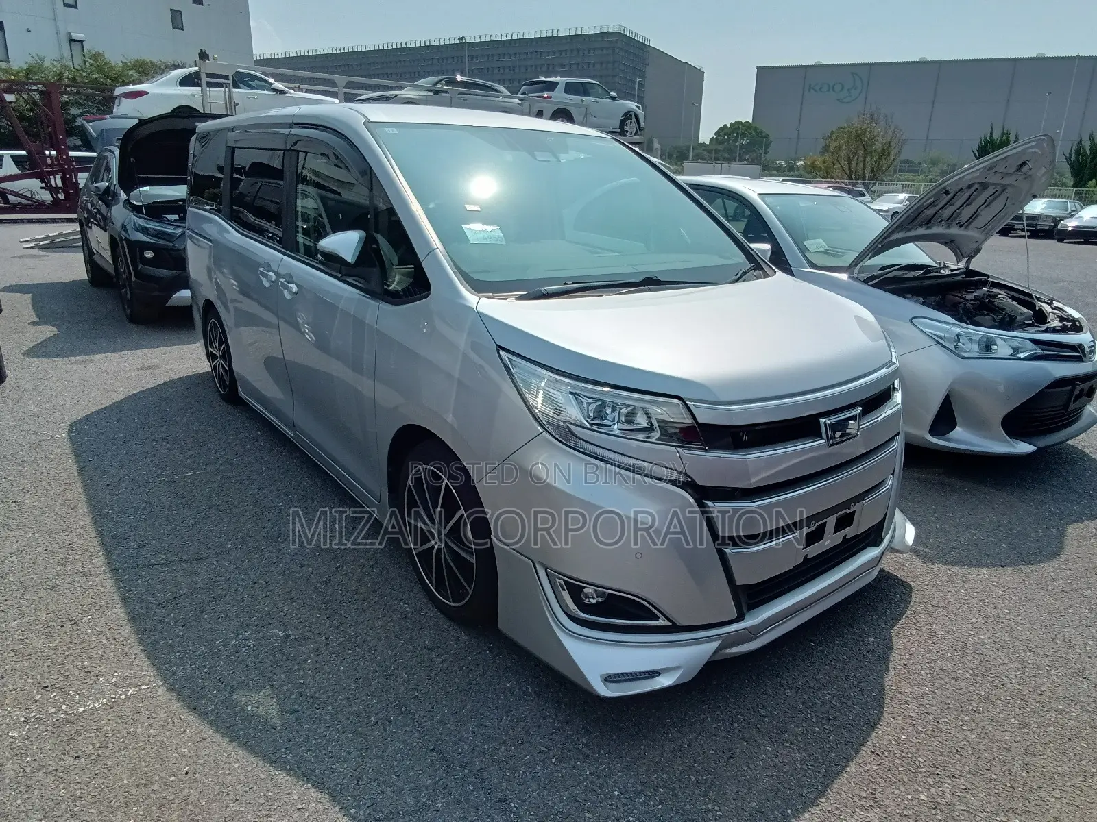 Toyota Noah X Package 2021