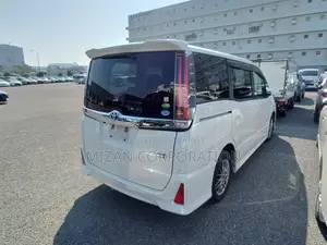 Toyota Noah SI PKG 2020