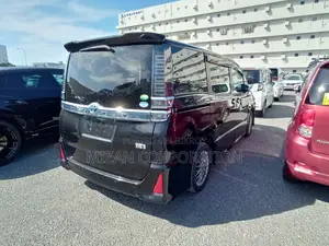 Toyota Voxy ZS KIRAMIKI 2020