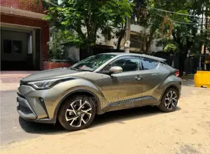 Toyota C-HR G LED PKG BROWN 2020