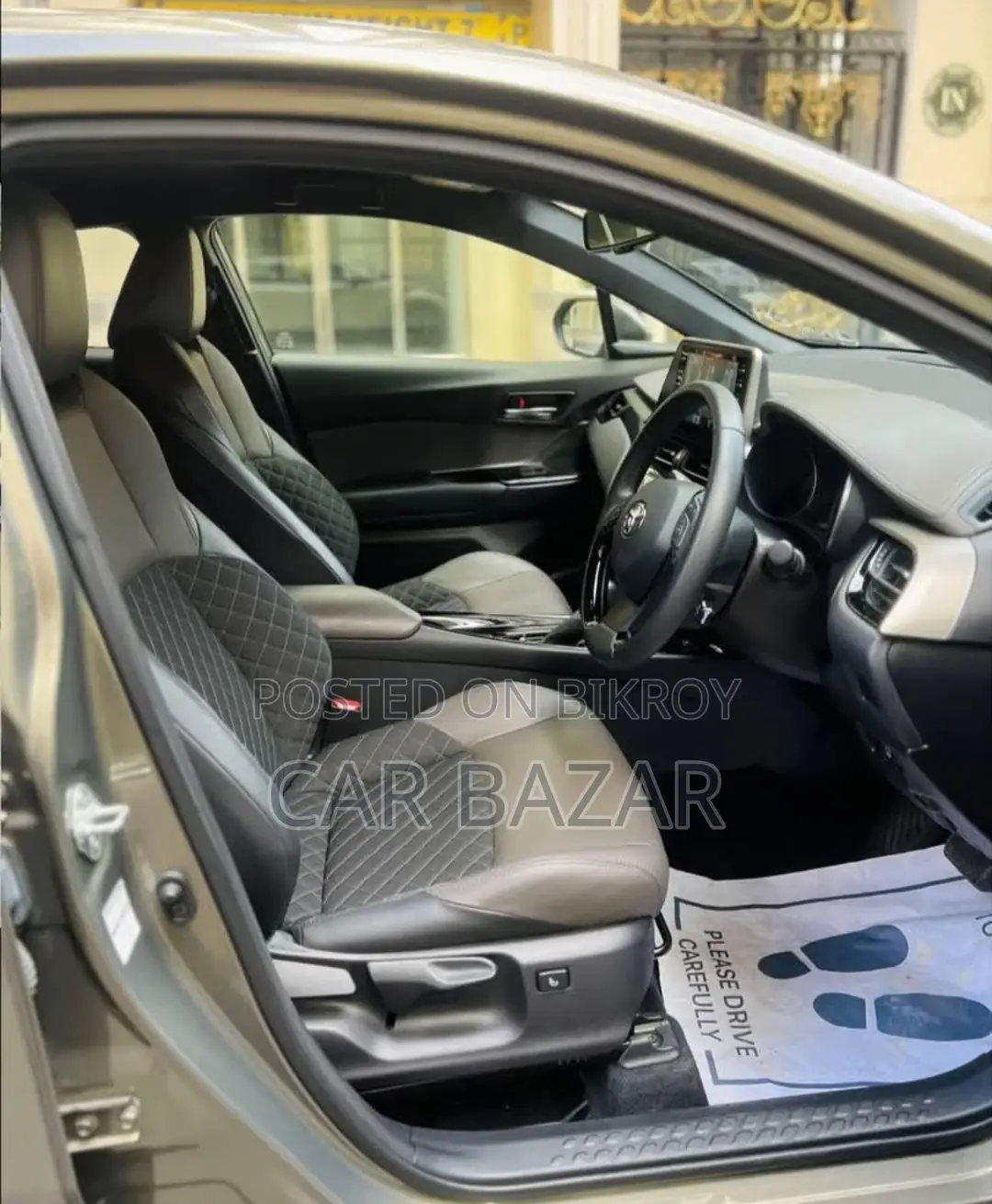 Toyota C-HR G LED PKG BROWN 2020