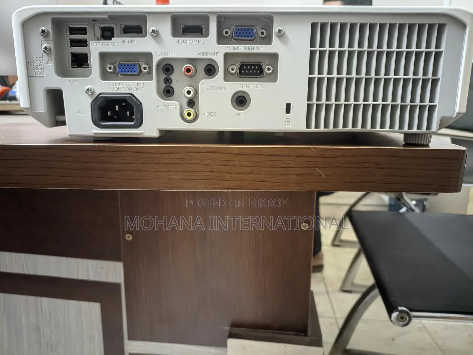 Hitachi Cp X3042 Wn Projector
