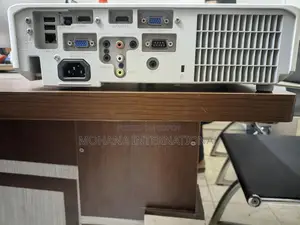 Hitachi Cp X3042 Wn Projector
