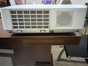 Hitachi Cp X3042 Wn Projector