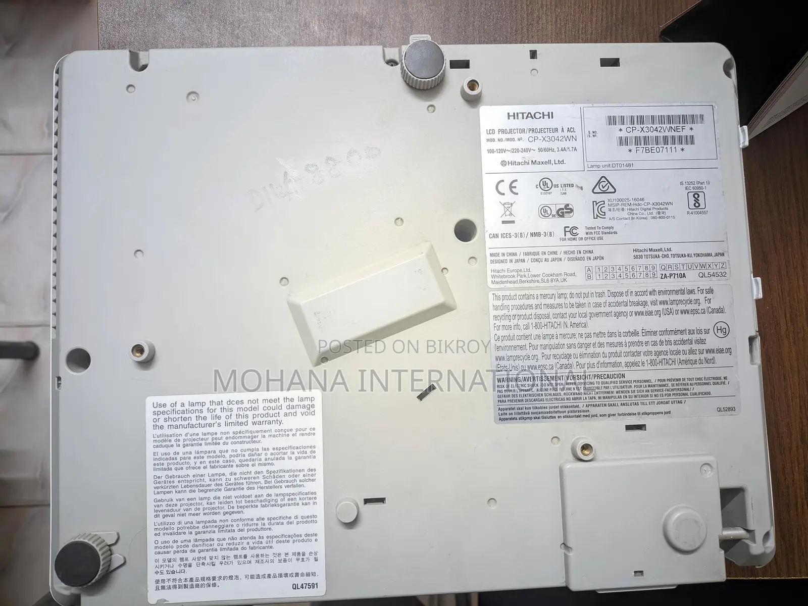 Hitachi Cp X3042 Wn Projector